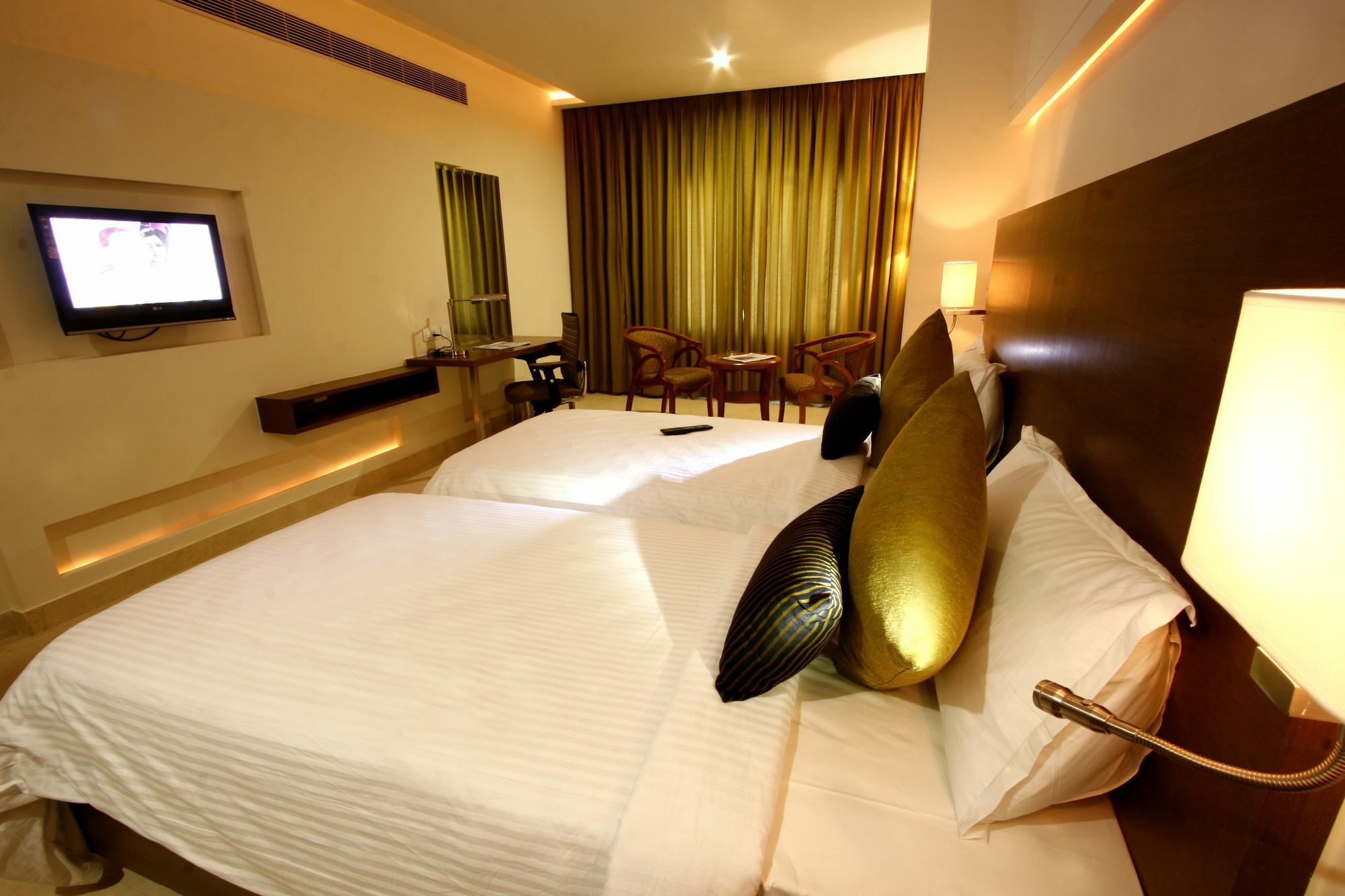 Time Square - The Landmark Hotel Hyderabad Luaran gambar